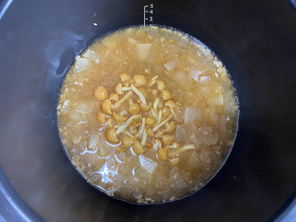ホットクックレシピ「なめこの味噌汁」の調理画像