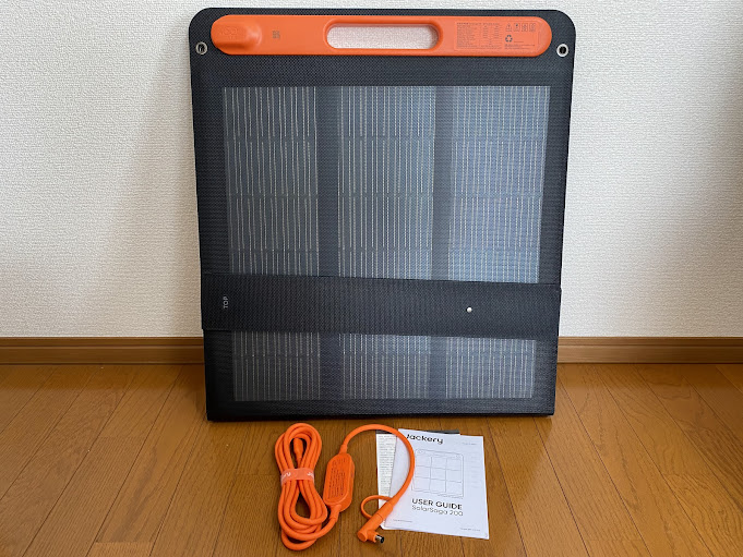 Jackery solarsaga 200の写真