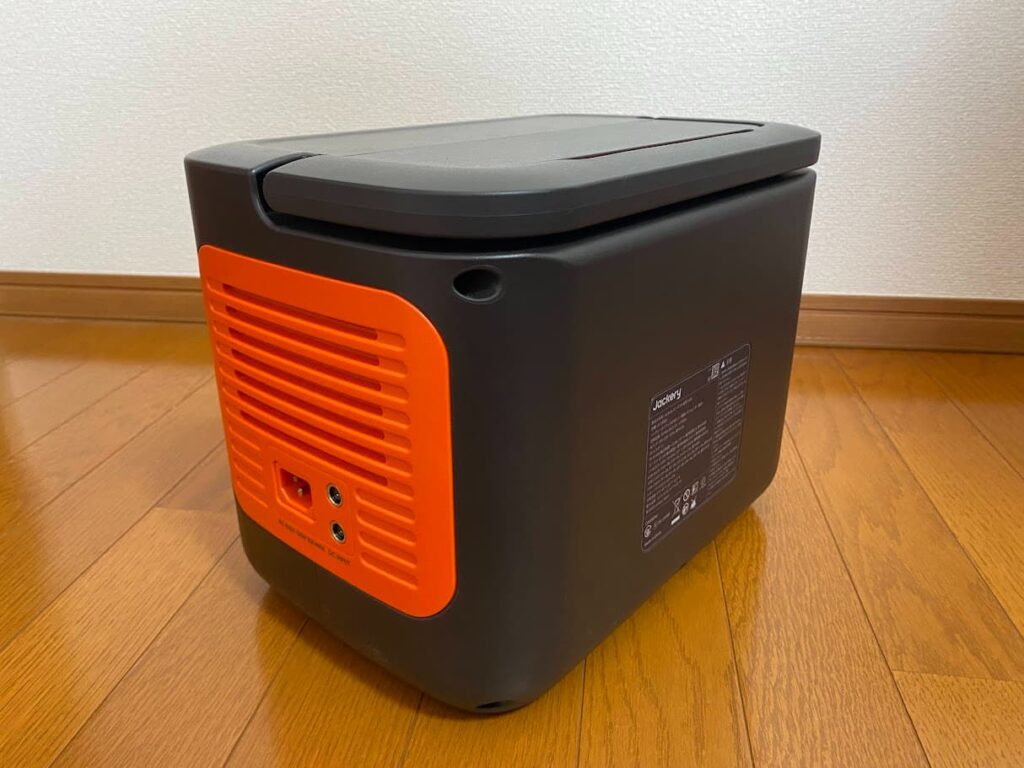 Jackery ポータブル電源 1000 Newの取っ手は折り畳める