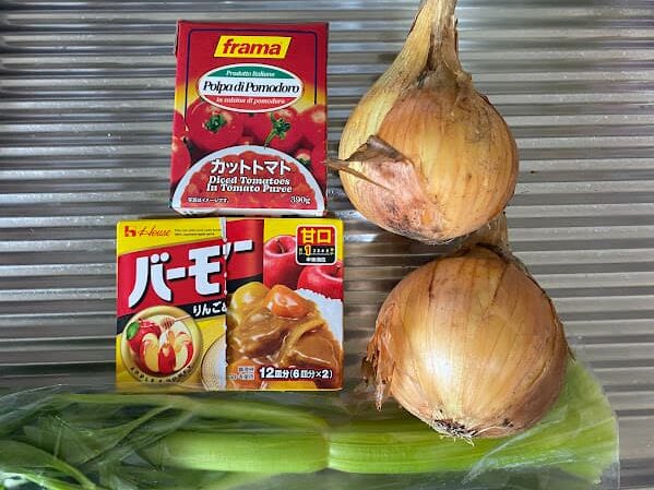 ホットクック「チキンと野菜のカレー(無水カレー)の材料
