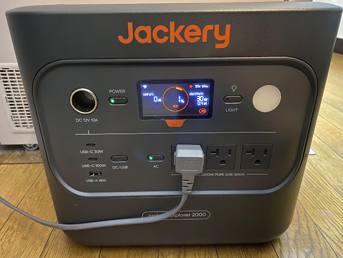 Jackery 2000 Newで冷蔵庫を使う