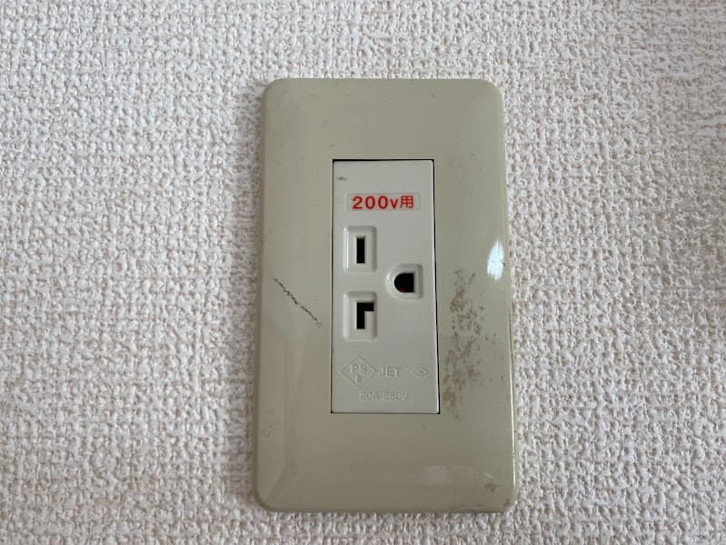 200V用エアコンのコンセント