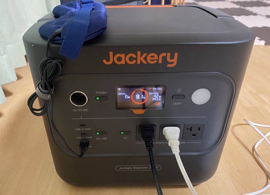 Jackery 2000 Newの液晶画面
